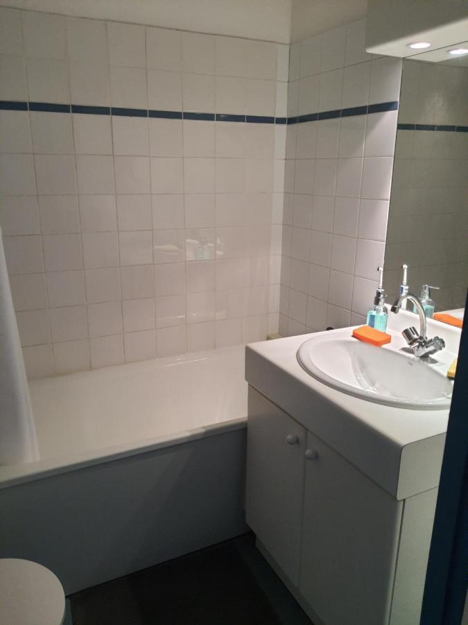 Studio Dans Residence Pour Location Courte Duree Et Etudiants Parking Gratuit Gières Exterior foto